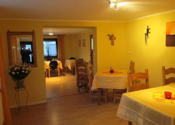 Gastehaus Am Fels Maison d'hôtes 2*